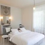 Bed & Breakfast Chateau Du Pont D'oye 3*