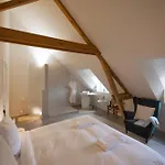 Chateau Du Pont D'oye