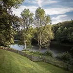 Chateau Du Pont D'oye Bed & Breakfast Habay-la-Neuve