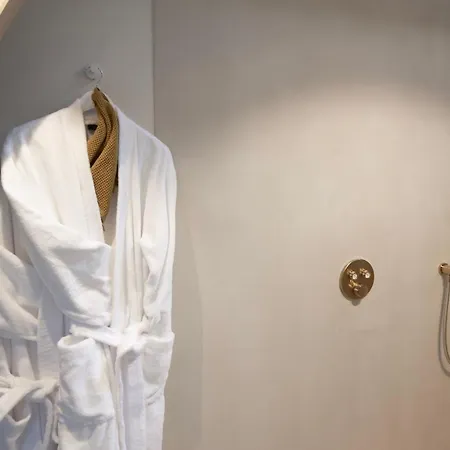 Bed & Breakfast Chateau Du Pont D'oye 3*