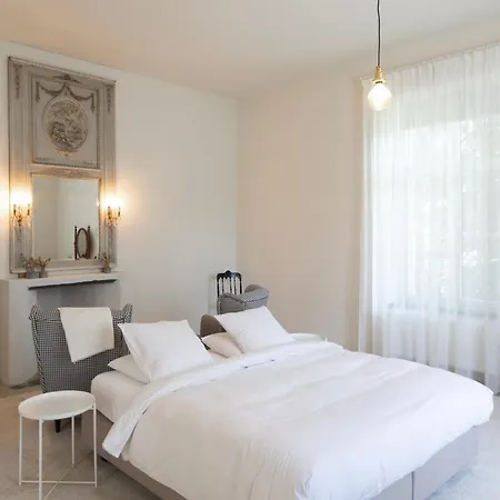 Bed & Breakfast Chateau Du Pont D'oye 3*