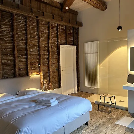 Chateau Du Pont D'oye Bed & Breakfast 3*