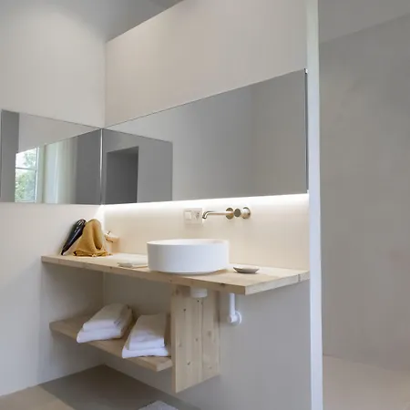 Chateau Du Pont D'oye Frühstückspension Habay-la-Neuve