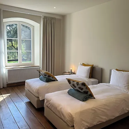 Couette-café Château Du Pont D'oye Habay-la-Neuve