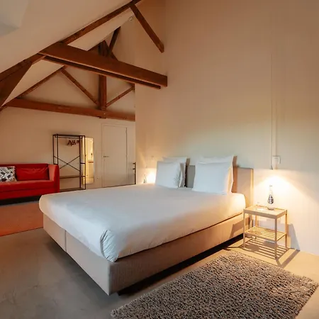Chateau Du Pont D'oye Bed & Breakfast