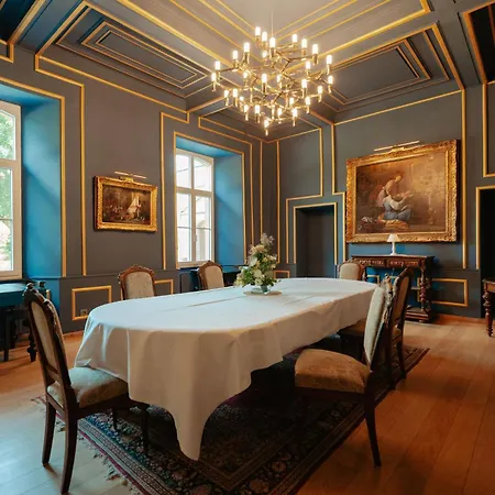 Bed & Breakfast Chateau Du Pont D'oye 3*