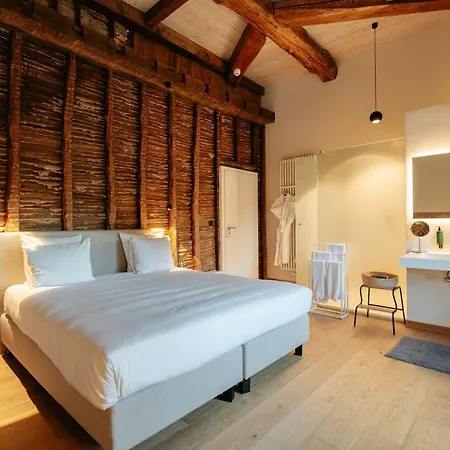 Bed & Breakfast Chateau Du Pont D'oye Habay-la-Neuve