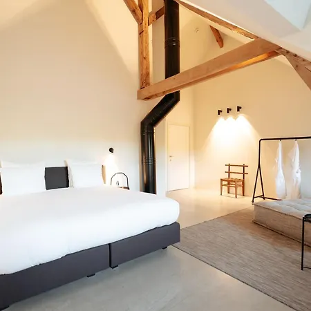 Chateau Du Pont D'oye Bed & Breakfast 3*