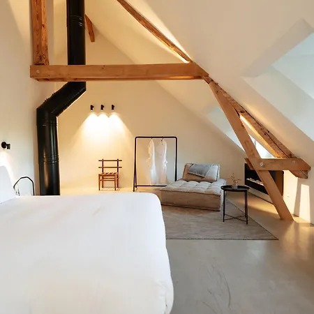 Bed & Breakfast Chateau Du Pont D'oye 3*