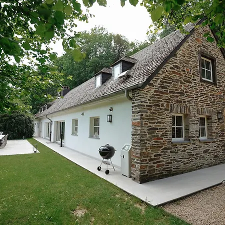 Chateau Du Pont D'oye Bed & Breakfast