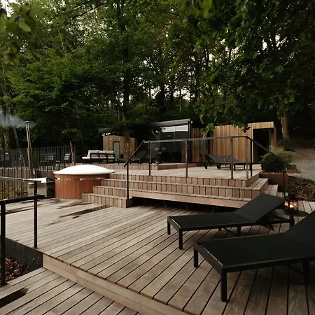 Bed and Breakfast Chateau Du Pont D'oye 3*