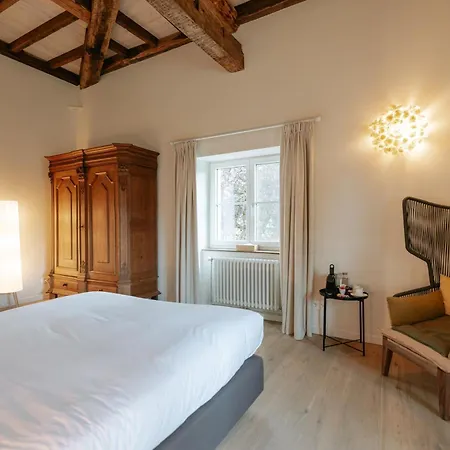 Chateau Du Pont D'oye Bed and Breakfast 3*