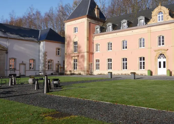 Château Du Pont D'oye 3*