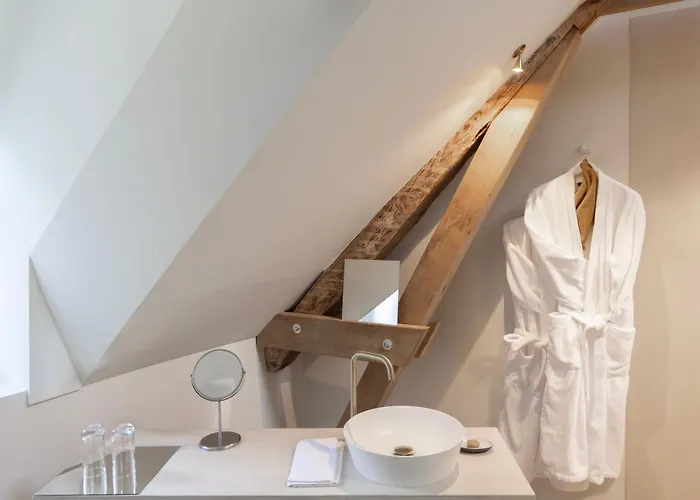 Chateau Du Pont D'oye Bed & Breakfast Habay-la-Neuve