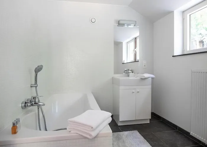 Chateau Du Pont D'oye 3*