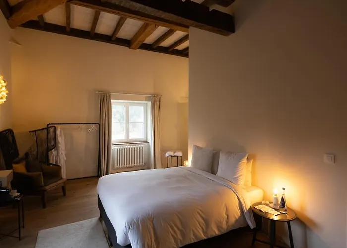 Bed & Breakfast Chateau Du Pont D'oye Habay-la-Neuve