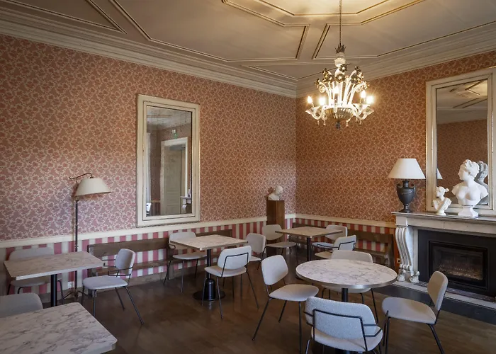 Chateau Du Pont D'oye Bed & Breakfast