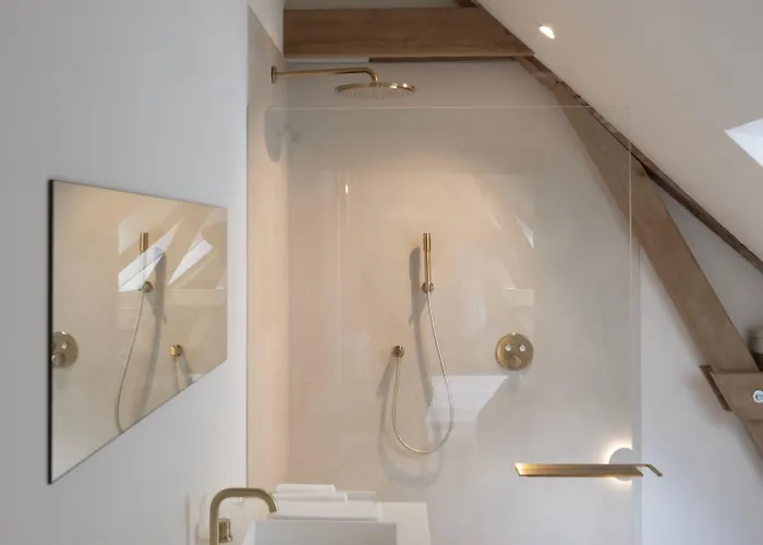 Chateau Du Pont D'oye Bed & Breakfast