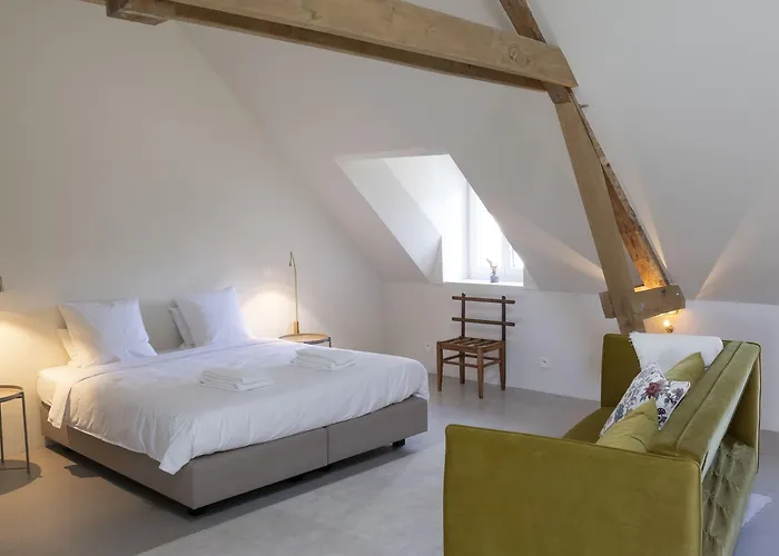 Chateau Du Pont D'oye Habay-la-Neuve