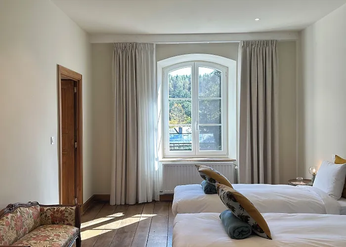 Chateau Du Pont D'oye Bed & Breakfast 3*